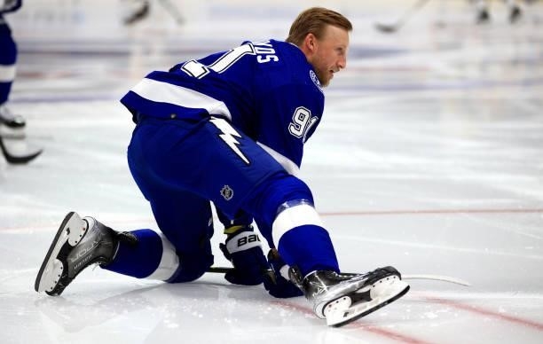 Steven Stamkos of the Tampa Bay Lightning warms up during a game against the Pittsburgh Penguins at Amalie Arena on October 12, 2021 in Tampa,...
