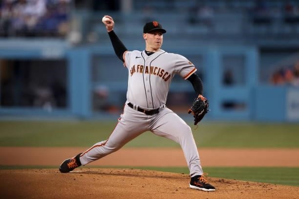 Anthony DeSclafani of the San Francisco Giants pitches against the Los Angeles Dodgers during the first inning in game 4 of the National League...