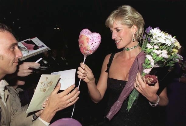 Cards And Balloons For Diana, Princess Of Wales At The Tate Gallery On Her 36th Birthday On For A Gala To Celebrate The Tate's 100th Birthday. She is...
