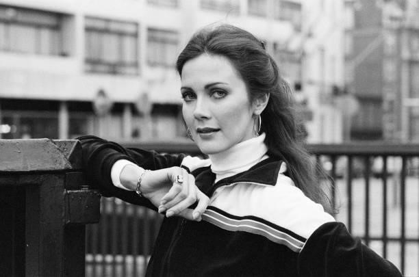 Lynda Carter - star of the television series Wonder Woman, jogging along Park Lane in London. Wonder Woman ran for 3 series from 1975 to 1979....