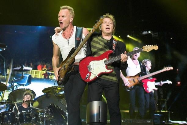 Photo of Andy SUMMERS and STING and POLICE, Sting and Andy Summers performing live onstage