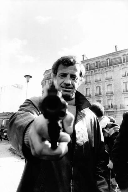 Jean-Paul Belmondo lors du tournage du film 'Peur sur la ville' réalisé par Henri Verneuil en 1974 à Paris, France.