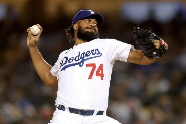 Division Series – San Francisco Giants v Los Angeles Dodgers – Game Three
